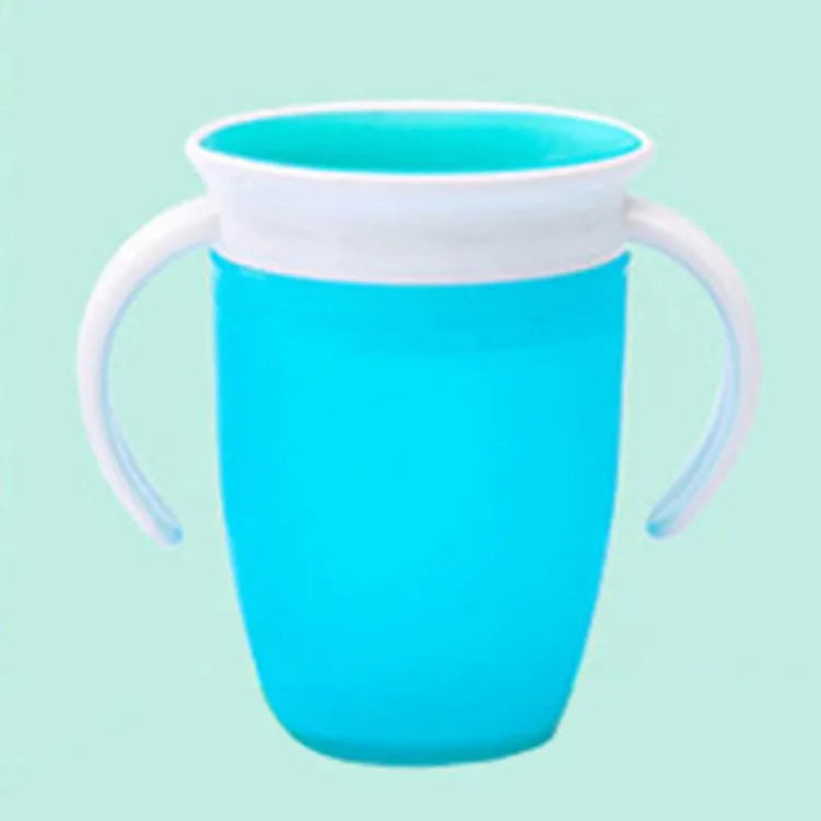 Silicone training cup with lid and straw – Spill-proof