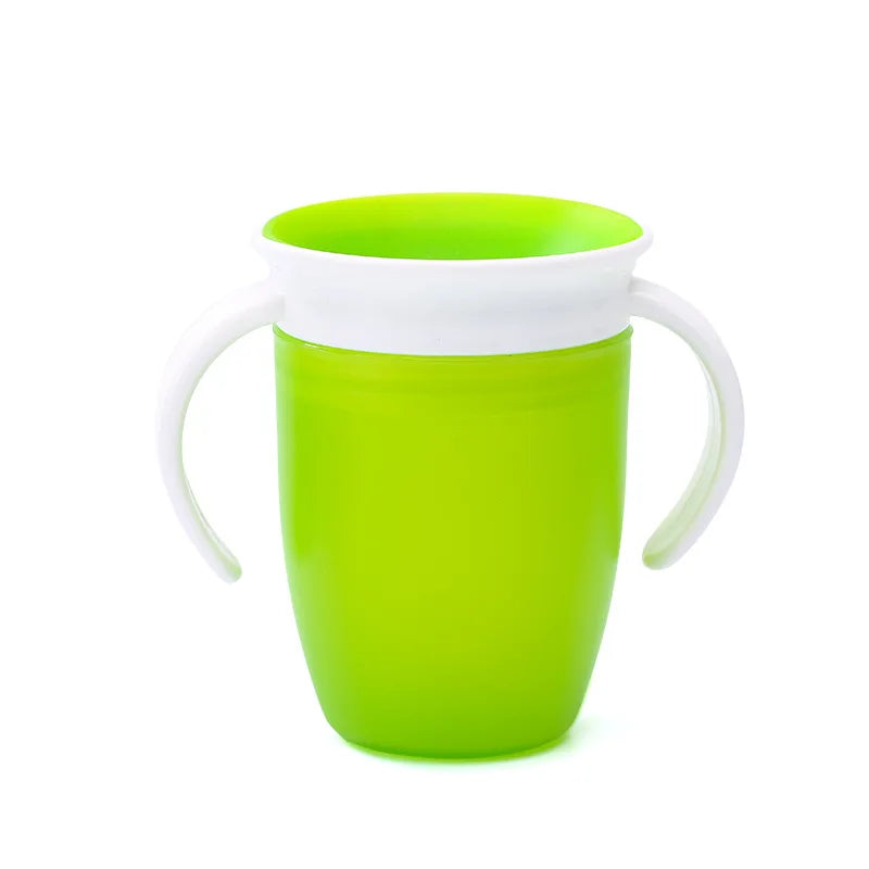 Silicone training cup with lid and straw – Spill-proof