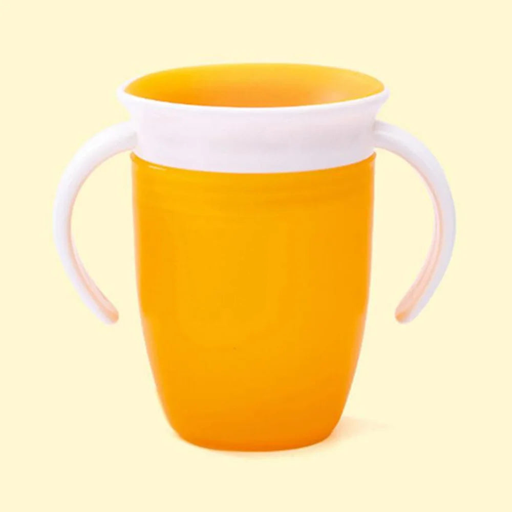 Silicone training cup with lid and straw – Spill-proof
