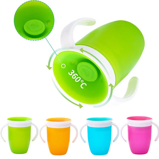 Silicone training cup with lid and straw – Spill-proof