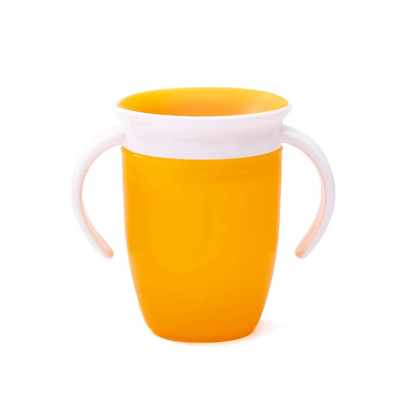 Silicone training cup with lid and straw – Spill-proof