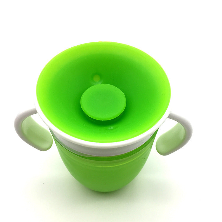 Silicone training cup with lid and straw – Spill-proof