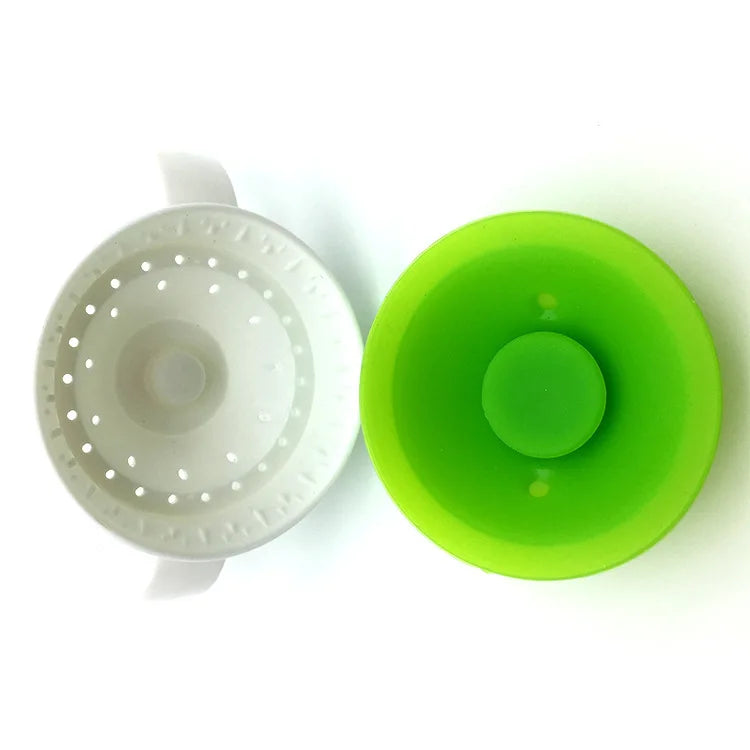 Silicone training cup with lid and straw – Spill-proof